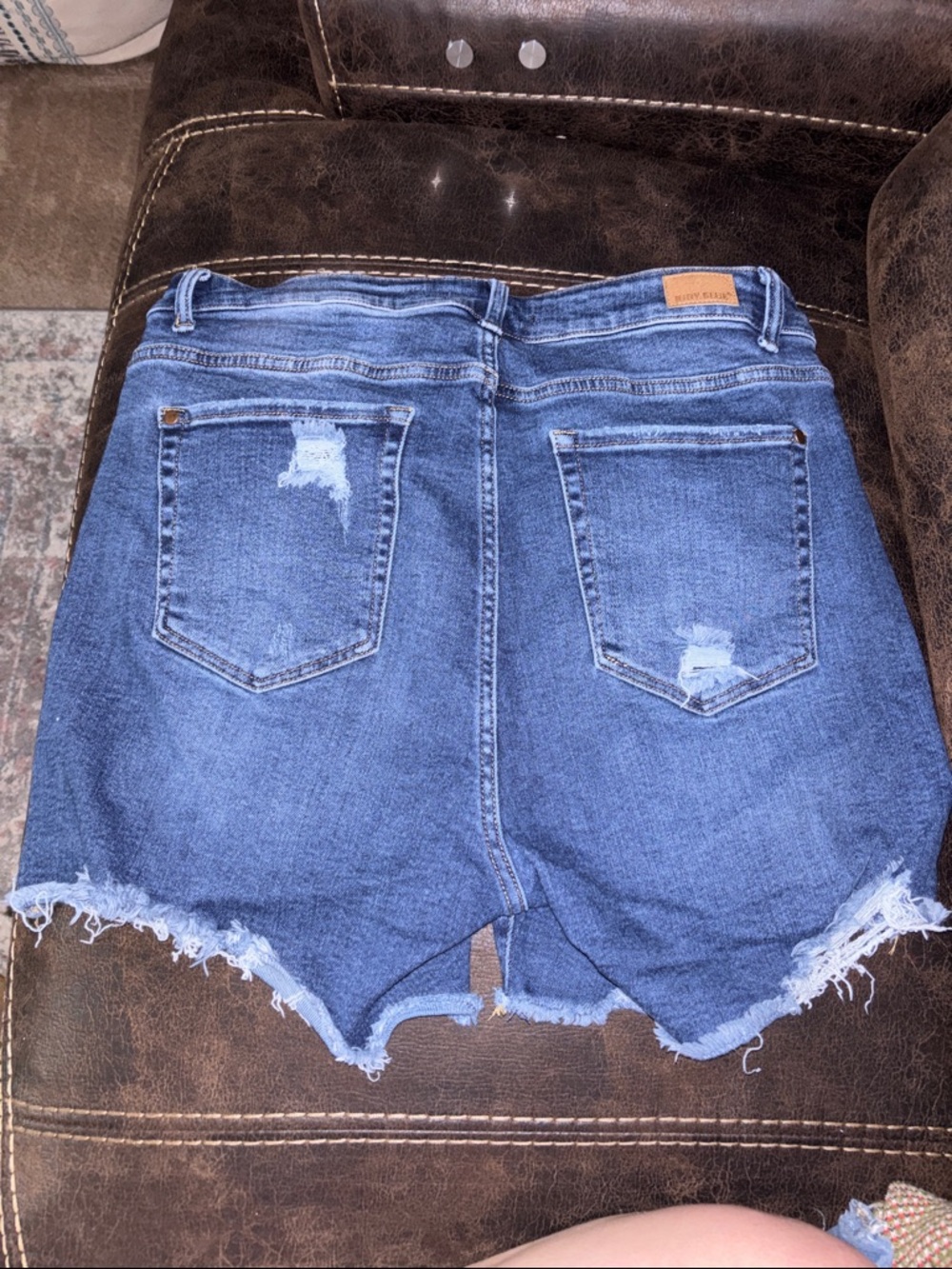 Judy Blue stretch denim cut off shorts - Picture 3 of 6